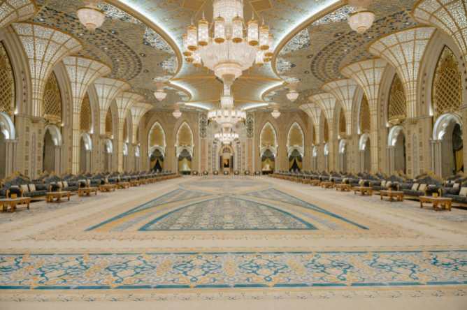The Insurance Market in the Middle East: Opportunities and Challenges under the Diversified Structur