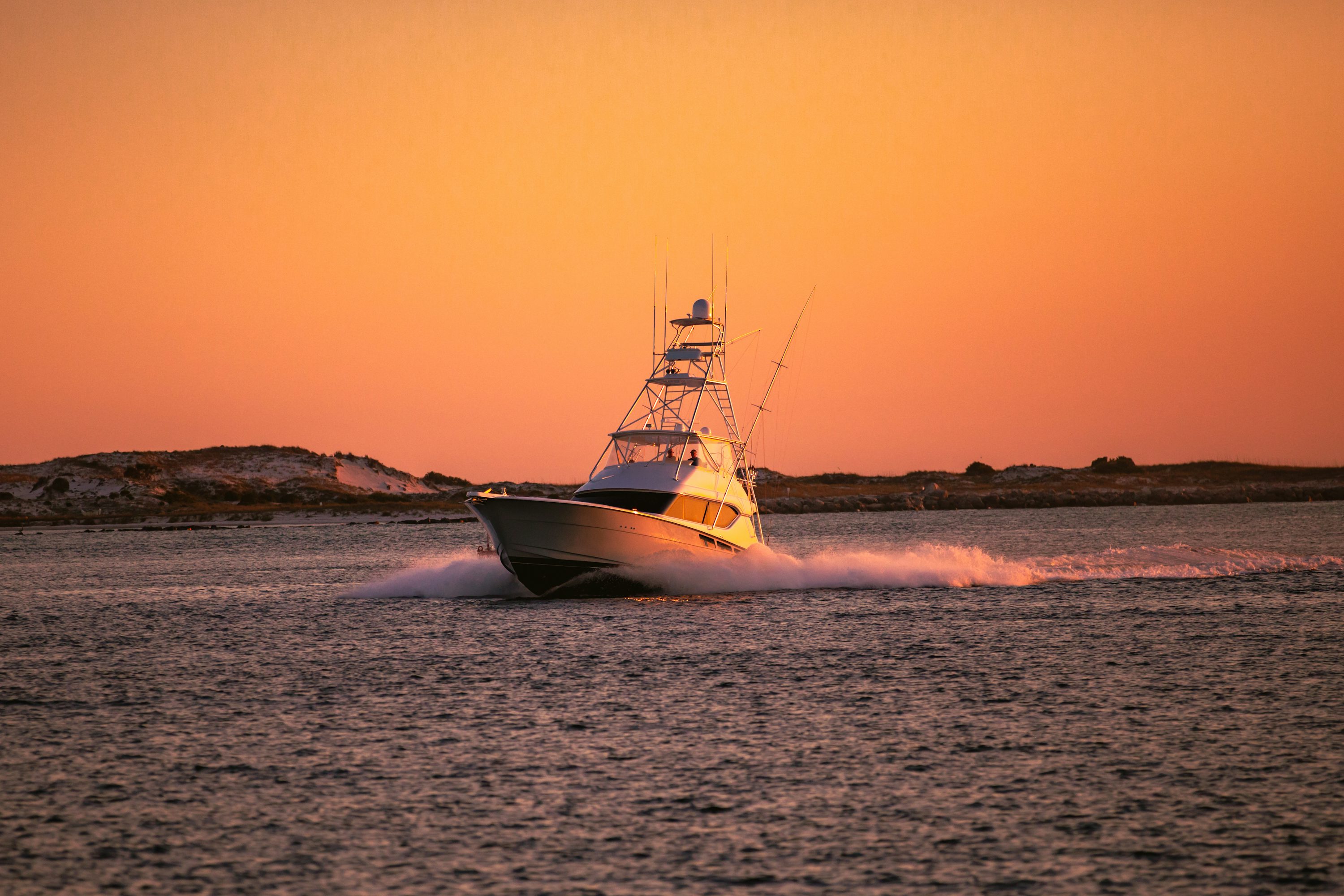 Private yacht insurance, providing coverage for the sailing 
