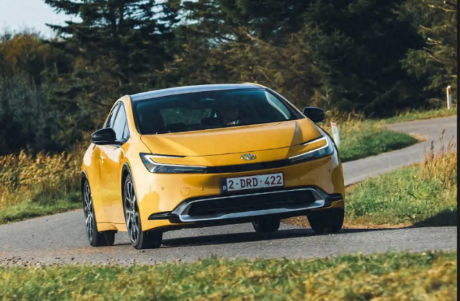 Characteristics and Development of New Energy Vehicle Insura