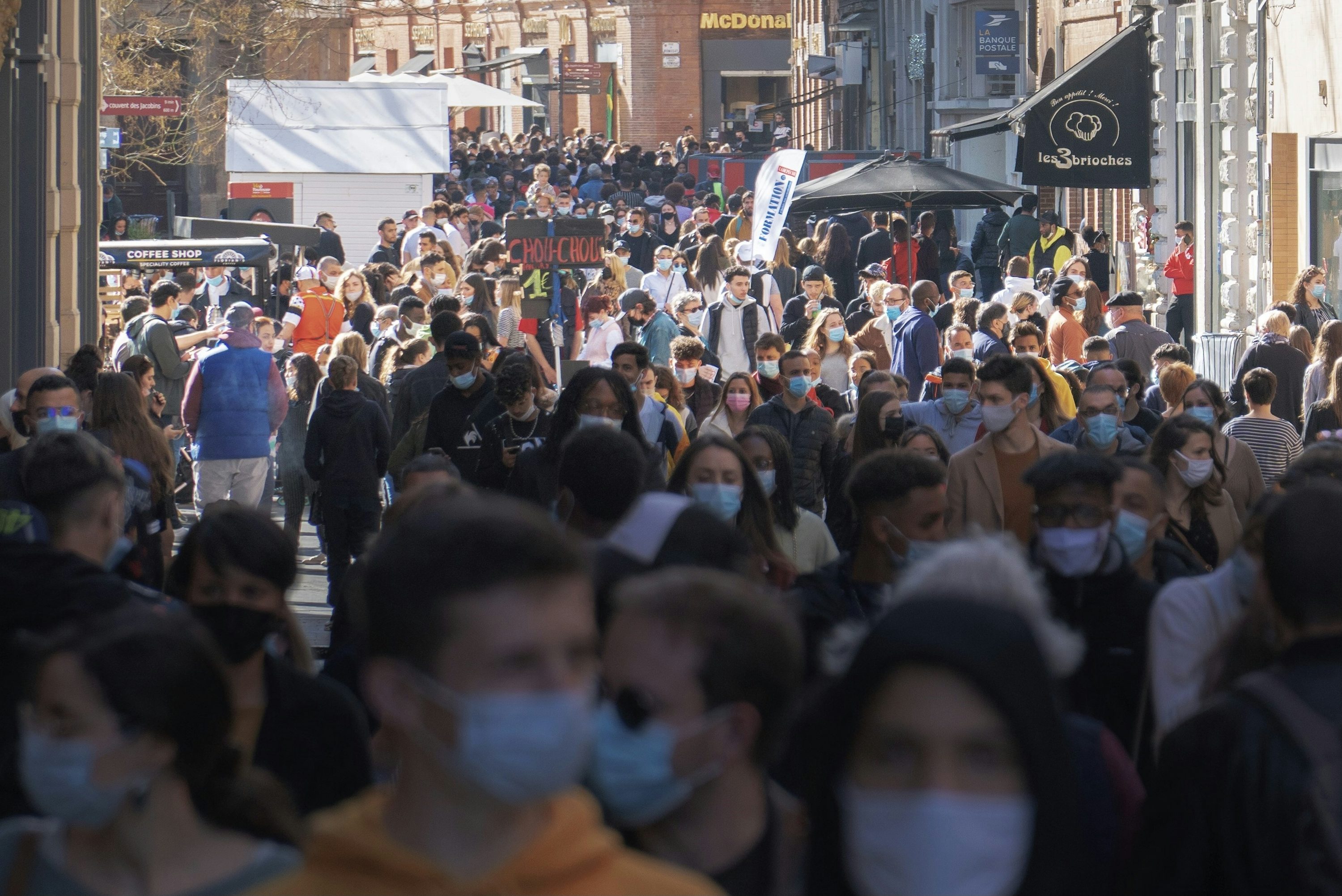 Epidemic Insurance: Financial Shield against Global Health Crisis